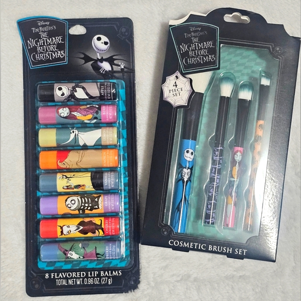 Disney: The Nightmare Before Christmas Cosmetic Brush & Lip Balm L.E. Set Bundle